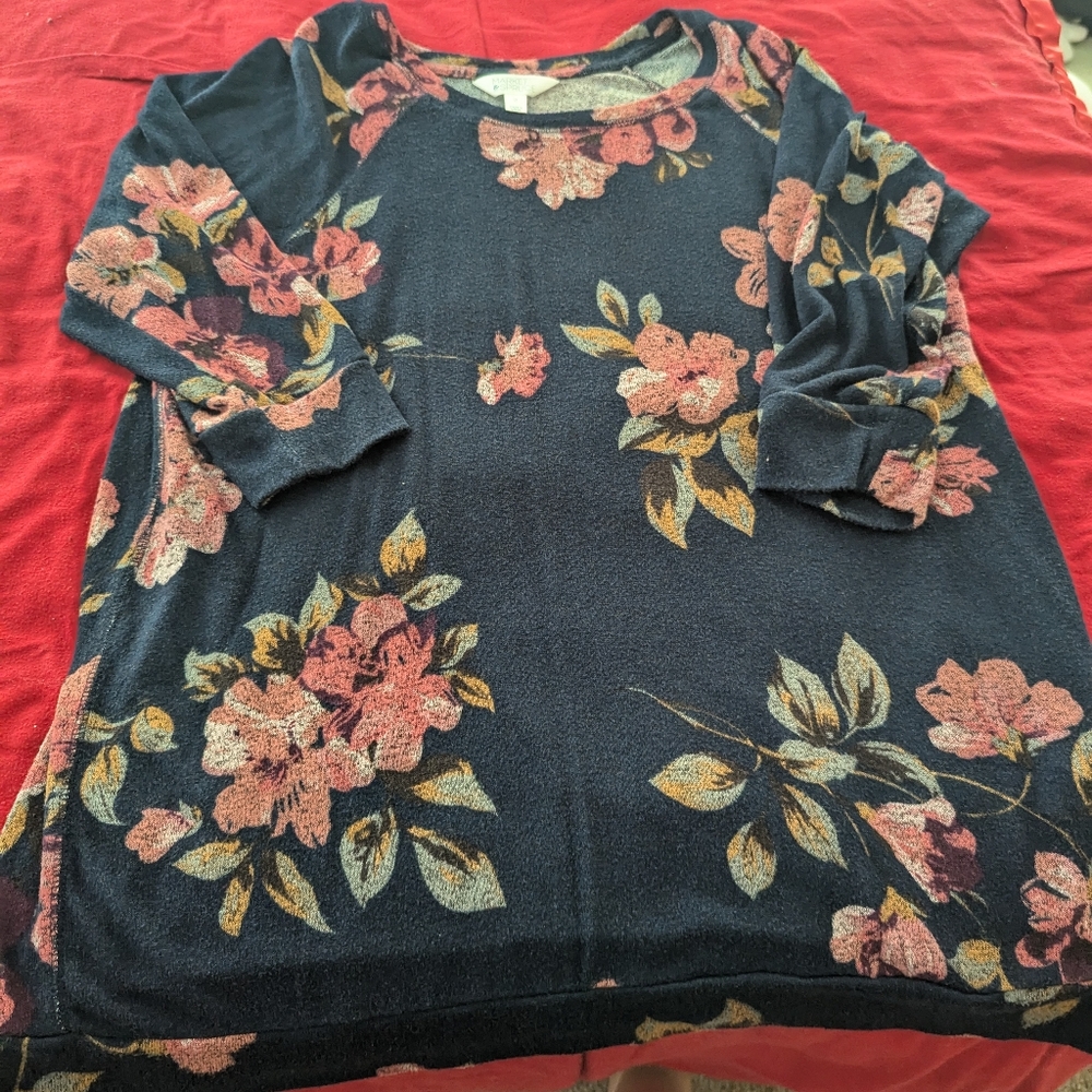 Market and spruce floral sweater